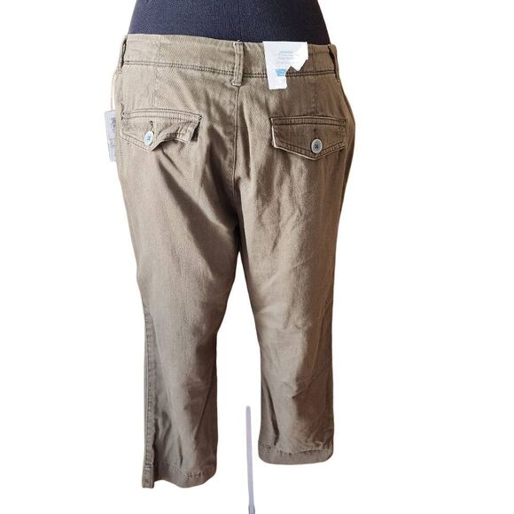 NWT Old Navy Straight Cropped Mid Rise Green Pants (2) - Picture 2 of 3